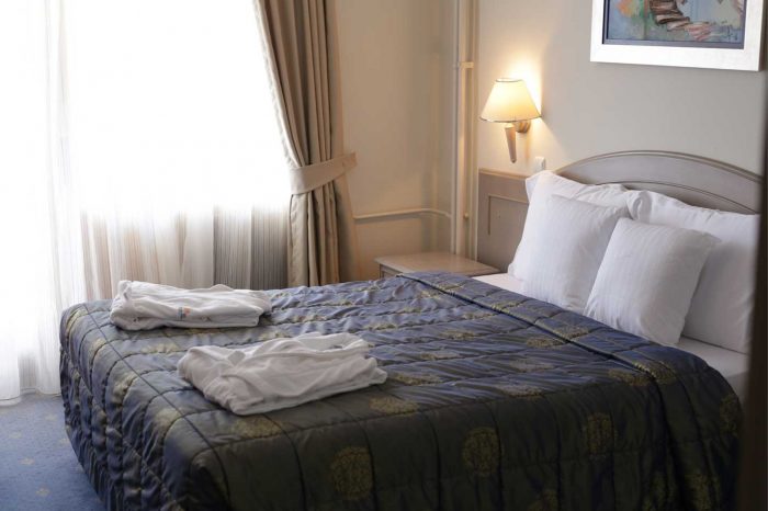 Metropol Rooms & Suites